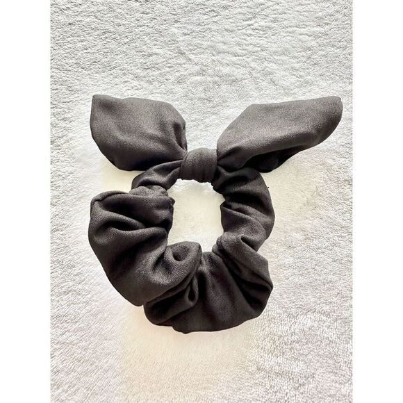 Black scrunchie hair tie with wire bow  - Picture 2 of 2